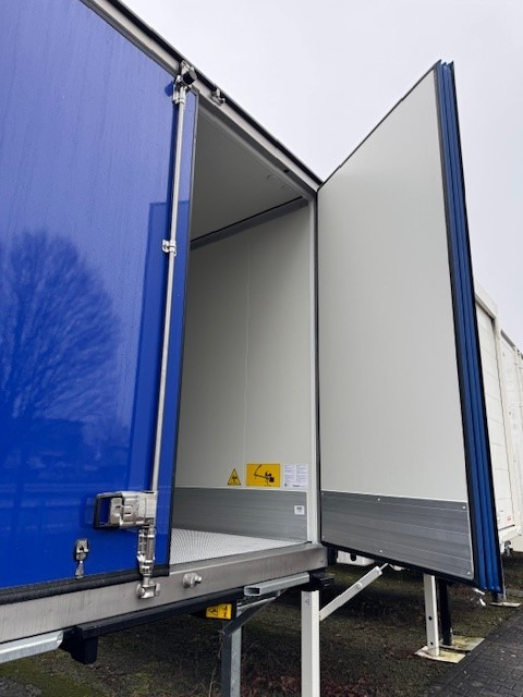 Krone BDF-System, 7.450 mm lang - Caroserie furgon: Foto 2 Krone BDF-System, 7.450 mm lang - Caroserie furgon: Foto 2