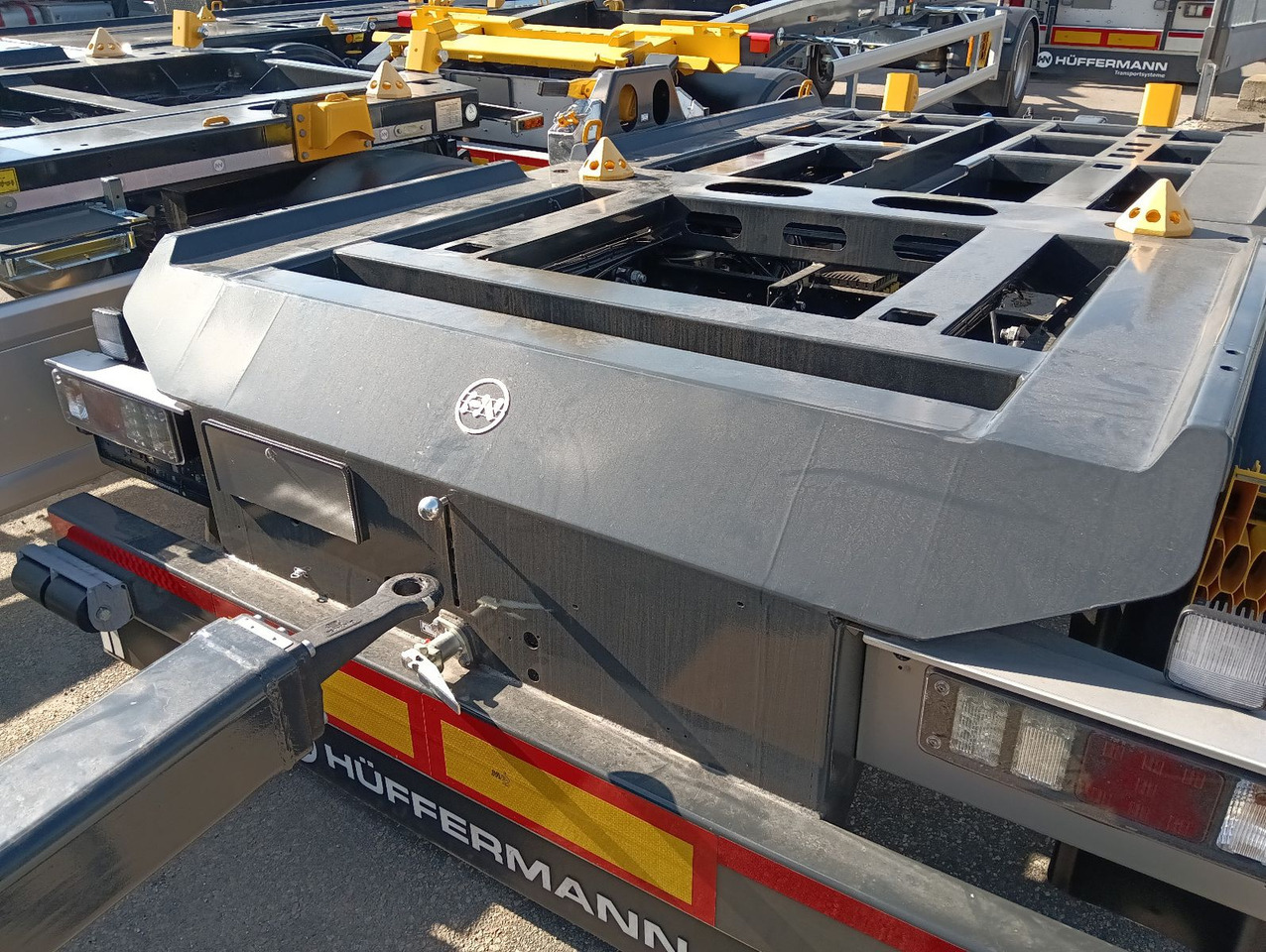 Hüffermann 2-A-MINI-CARRIER SAFETYFIX VERZINKT NEU TOP-PREI - Remorcă abroll/ Skiploader: Foto 5 Hüffermann 2-A-MINI-CARRIER SAFETYFIX VERZINKT NEU TOP-PREI - Remorcă abroll/ Skiploader: Foto 5