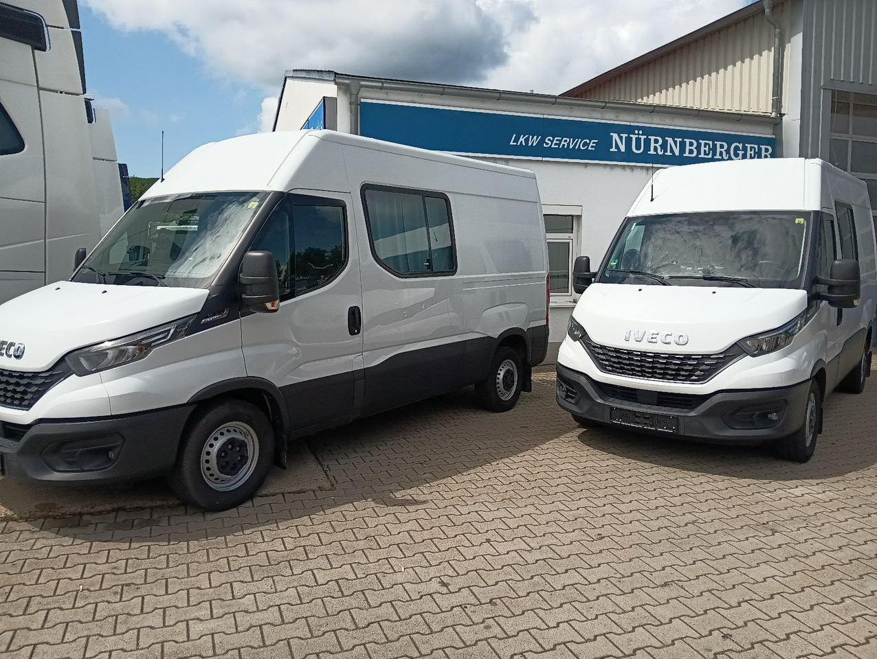 Iveco Daily Kasten HKa 35S21 V WB3520 AHK, Standheizun - Dubă: Foto 4 Iveco Daily Kasten HKa 35S21 V WB3520 AHK, Standheizun - Dubă: Foto 4