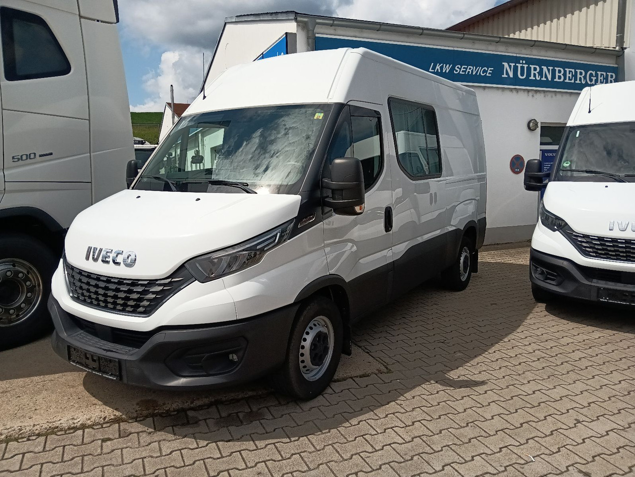 Iveco Daily Kasten HKa 35S21 V WB3520 AHK, Standheizun - Dubă: Foto 3 Iveco Daily Kasten HKa 35S21 V WB3520 AHK, Standheizun - Dubă: Foto 3