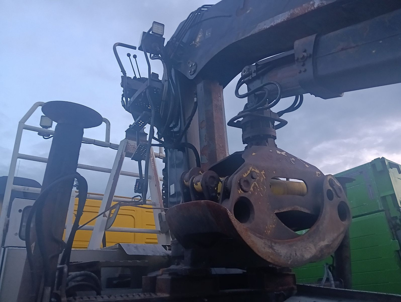 Palfinger EPSILON E250L82 Langholzkran+GLOGGER Aufbau+Anhä - Camion forestier, Camion cu macara: Foto 5 Palfinger EPSILON E250L82 Langholzkran+GLOGGER Aufbau+Anhä - Camion forestier, Camion cu macara: Foto 5