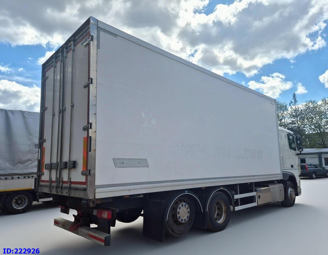 DAF XF 106 440 FAR 6x2 Euro6 - Camion izoterma: Foto 5 DAF XF 106 440 FAR 6x2 Euro6 - Camion izoterma: Foto 5