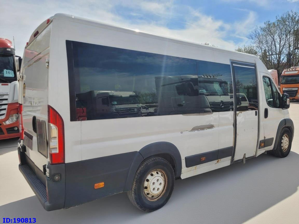 FIAT Ducato - VIP - 17 Seater - Microbuz, Transport persoane: Foto 5 FIAT Ducato - VIP - 17 Seater - Microbuz, Transport persoane: Foto 5