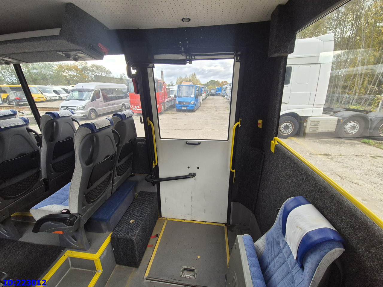 Microbuz, Autocar IVECO Daily 50C18 - 23-seater: Foto 20 Microbuz, Autocar IVECO Daily 50C18 - 23-seater: Foto 20