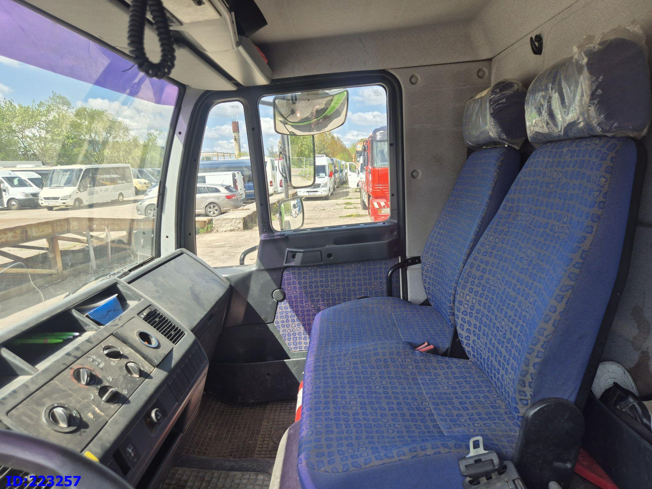 Camion furgon MAN LE 8.150 Manual 139tkm ONLY: Foto 19