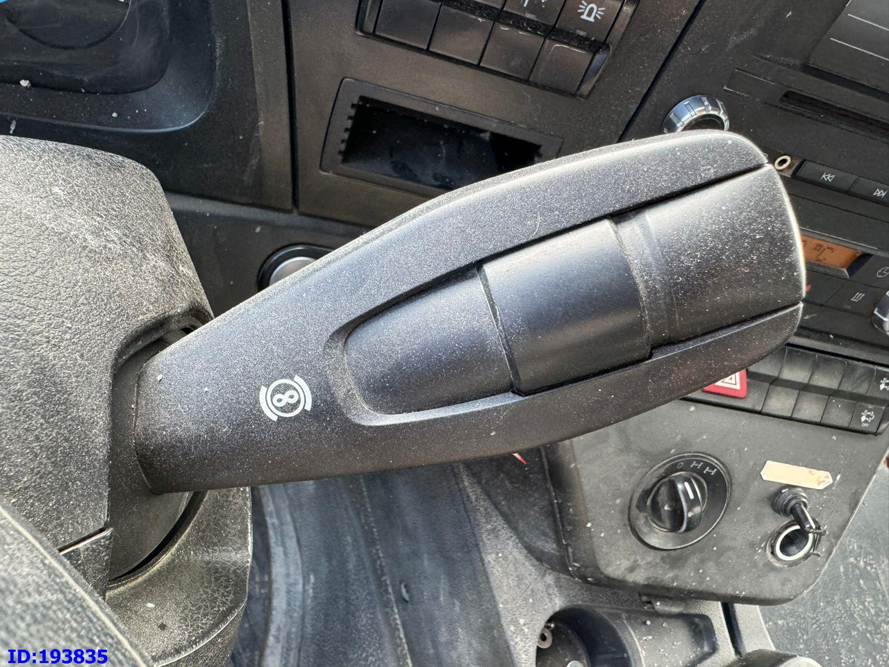 Camion şasiu MERCEDES-BENZ Arocs 2840 6x4 Manual Euro6: Foto 10