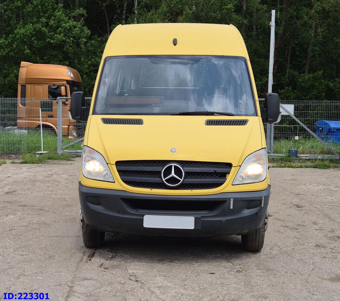 MERCEDES-BENZ Sprinter 515 TRANSFER 23 PLACES - Microbuz, Transport persoane: Foto 2 MERCEDES-BENZ Sprinter 515 TRANSFER 23 PLACES - Microbuz, Transport persoane: Foto 2