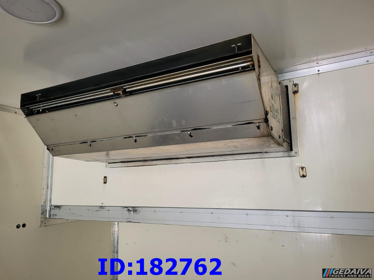 THERMO KING TS-500e - Agregat frigorific: Foto 4 THERMO KING TS-500e - Agregat frigorific: Foto 4