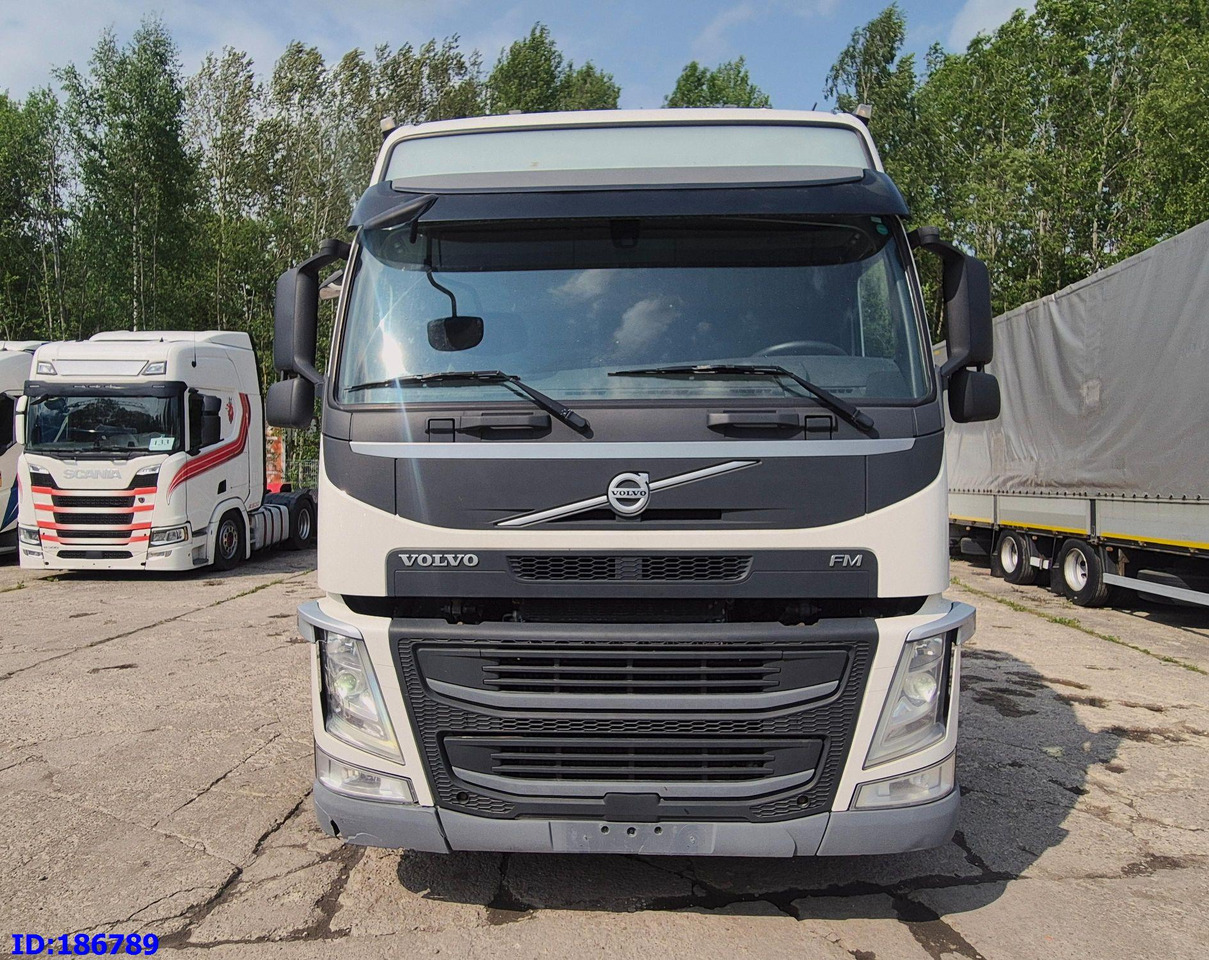 VOLVO FM13 500HP 6x2 - Camion şasiu: Foto 2 VOLVO FM13 500HP 6x2 - Camion şasiu: Foto 2