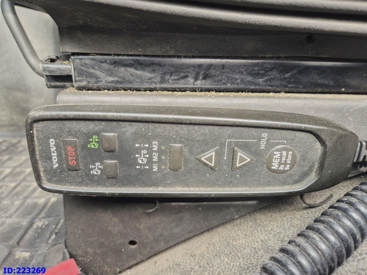 Camion şasiu VOLVO FM13 500HP 8x2 (2 steering axels): Foto 12 Camion şasiu VOLVO FM13 500HP 8x2 (2 steering axels): Foto 12