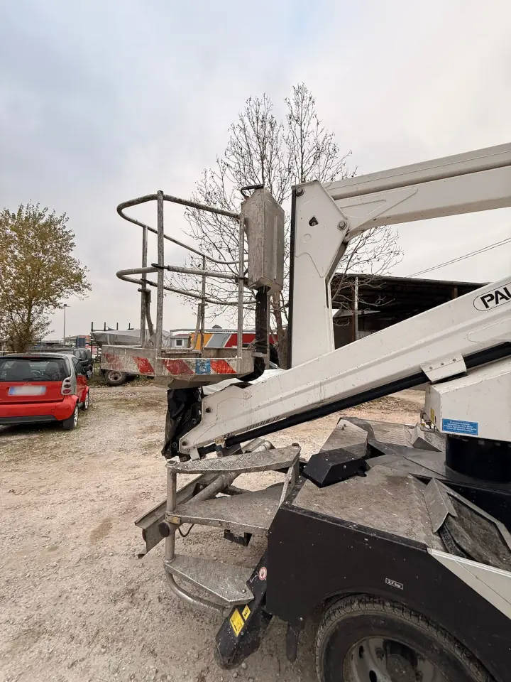 PALFINGER P 240 A - Camion cu nacela: Foto 2 PALFINGER P 240 A - Camion cu nacela: Foto 2