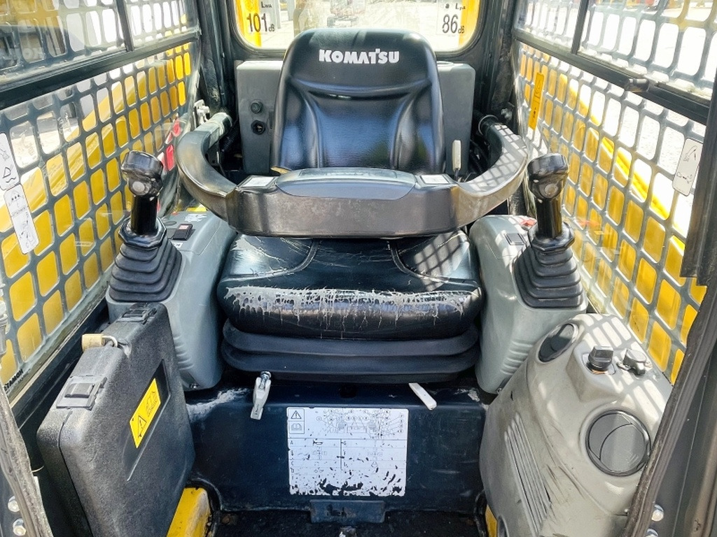 Komatsu SK714 (4012) - Mini încărcător: Foto 5 Komatsu SK714 (4012) - Mini încărcător: Foto 5