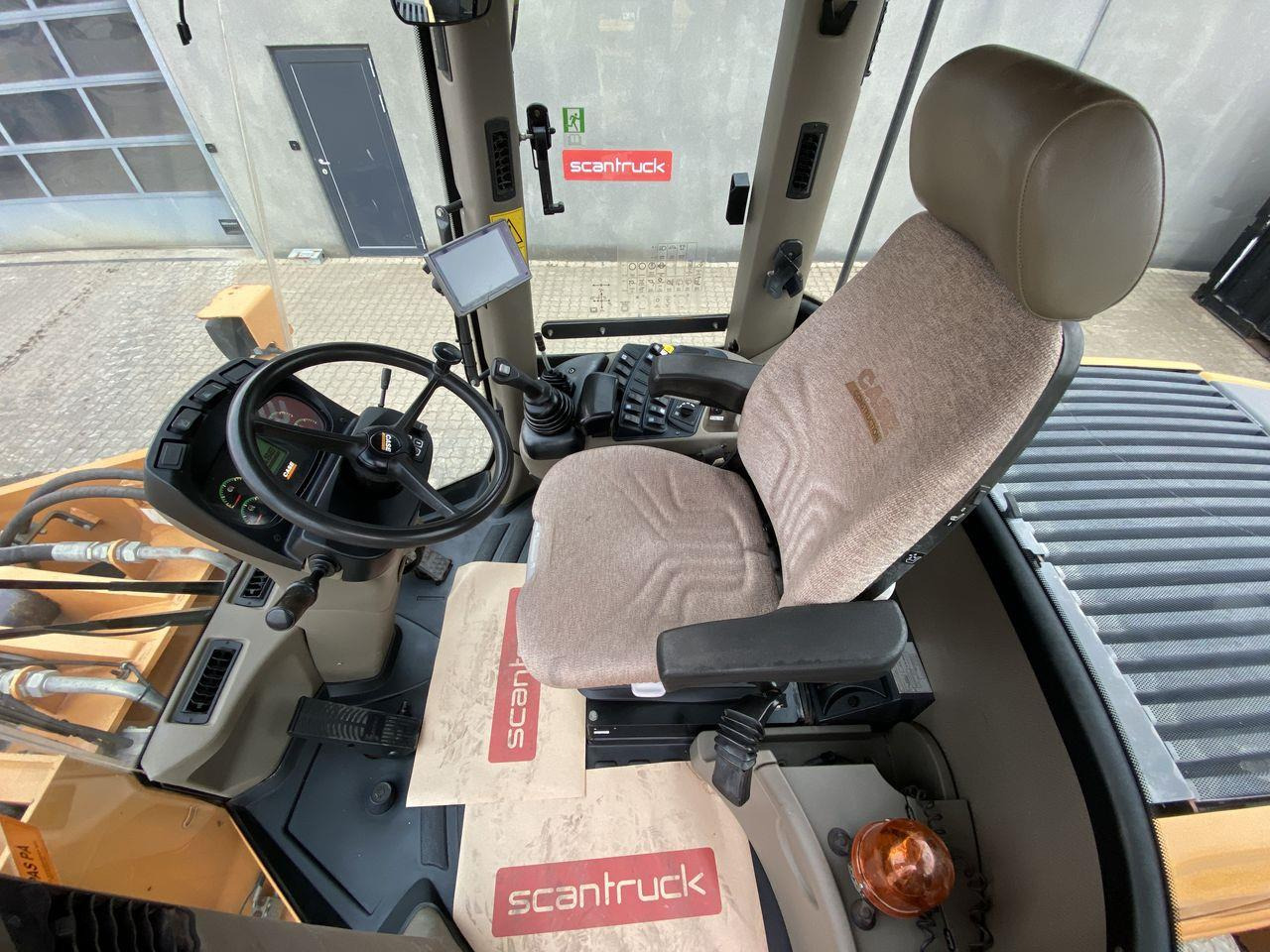 Case 721F - Încărcător frontal pe pneuri: Foto 3 Case 721F - Încărcător frontal pe pneuri: Foto 3