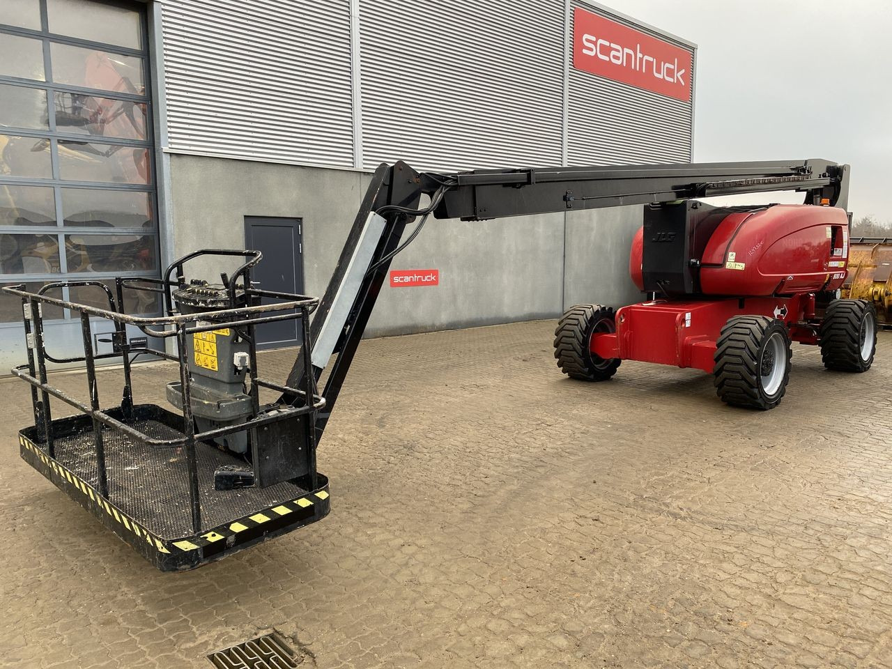 JLG 800AJ - Nacela articulata: Foto 1 JLG 800AJ - Nacela articulata: Foto 1