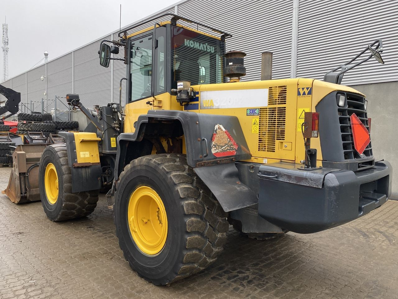 Komatsu WA320PZ-6 - Încărcător frontal pe pneuri: Foto 2 Komatsu WA320PZ-6 - Încărcător frontal pe pneuri: Foto 2