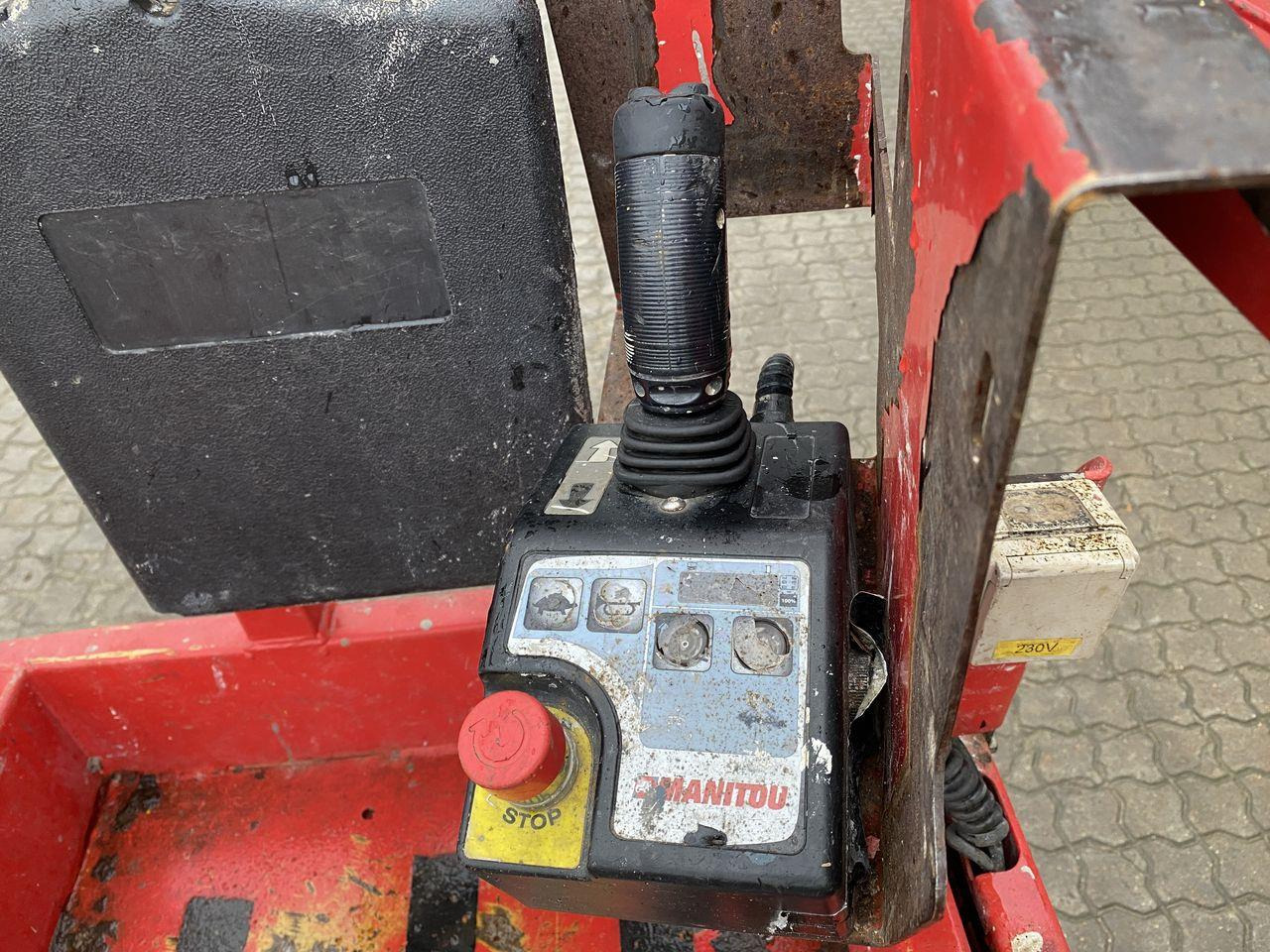 Manitou 78SEC - Platforma foarfeca: Foto 3 Manitou 78SEC - Platforma foarfeca: Foto 3