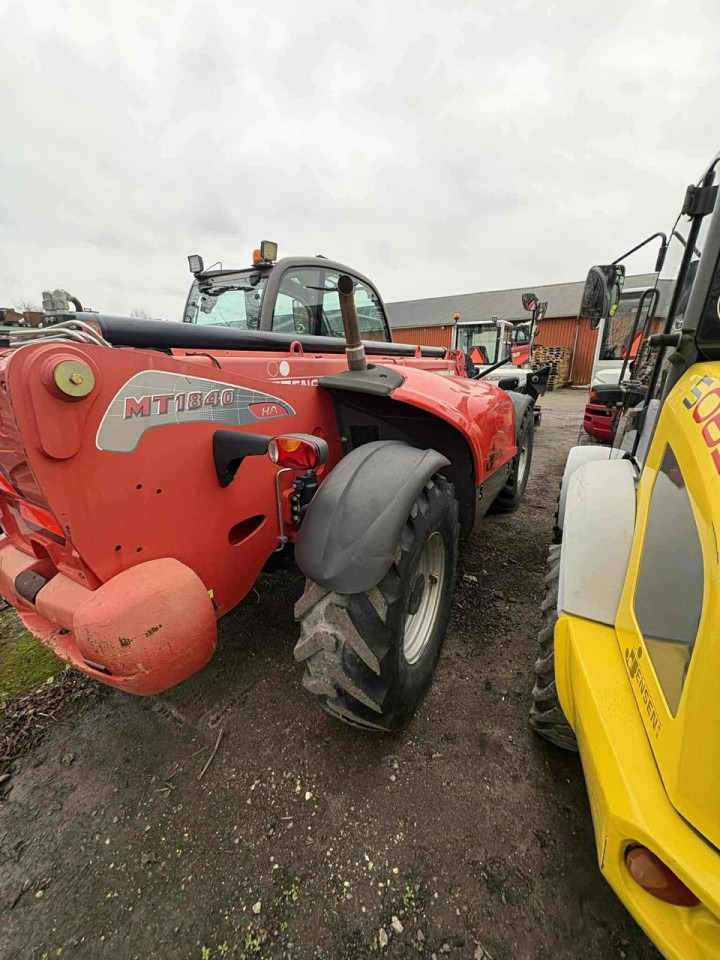 Manitou MT1840HA ST3B - Stivuitor telescopic: Foto 4 Manitou MT1840HA ST3B - Stivuitor telescopic: Foto 4