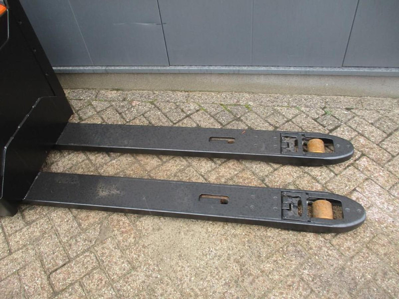 BT LPE200 - Transpalet manual: Foto 3 BT LPE200 - Transpalet manual: Foto 3