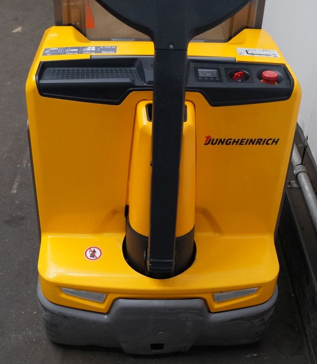Jungheinrich EJD222 - Transpalet la mare înălţime: Foto 3 Jungheinrich EJD222 - Transpalet la mare înălţime: Foto 3