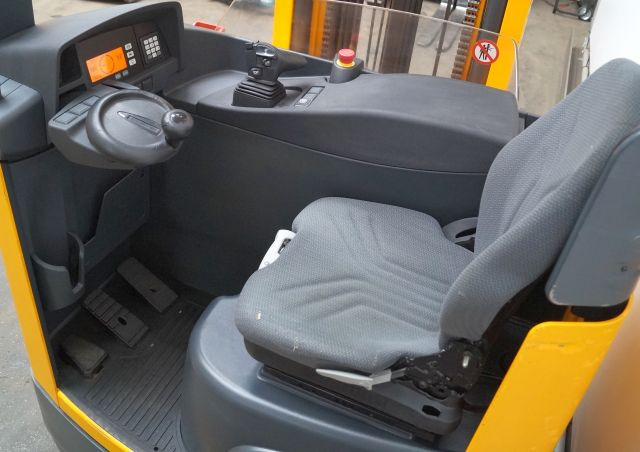 Jungheinrich ETV216 - Stivuitor cu catarg retractabil: Foto 3 Jungheinrich ETV216 - Stivuitor cu catarg retractabil: Foto 3