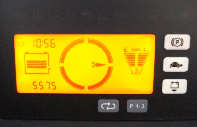 Jungheinrich ETV216 - Stivuitor cu catarg retractabil: Foto 5 Jungheinrich ETV216 - Stivuitor cu catarg retractabil: Foto 5