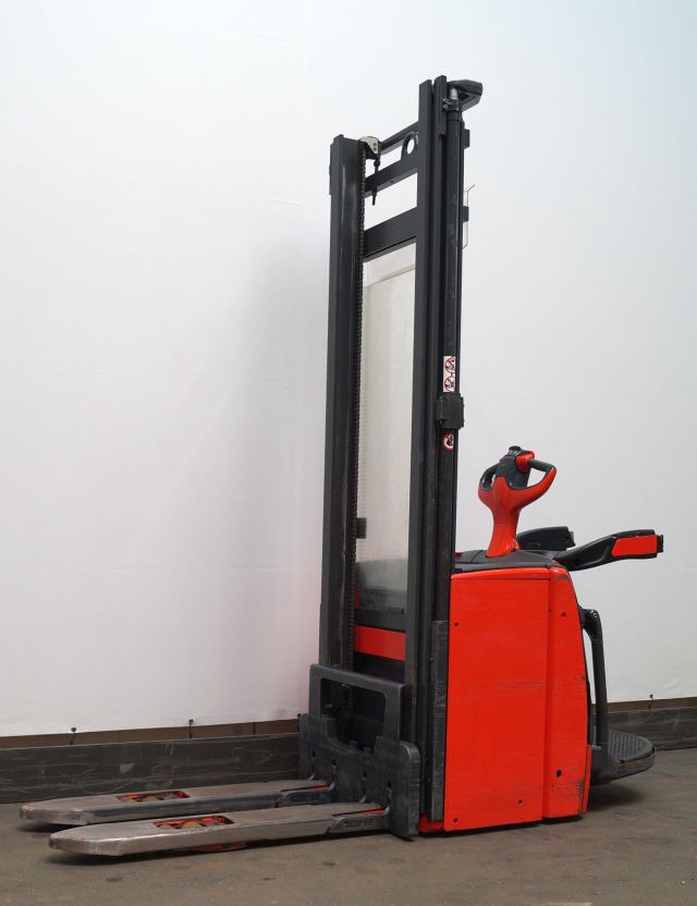 Linde L16AP - Transpalet la mare înălţime: Foto 1 Linde L16AP - Transpalet la mare înălţime: Foto 1