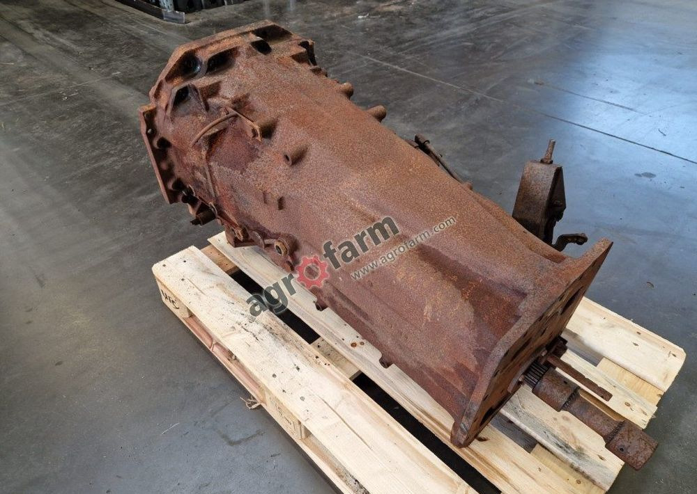 Skrzynia biegów Massey Ferguson 5445 461B9 - Cutie de viteze: Foto 2 Skrzynia biegów Massey Ferguson 5445 461B9 - Cutie de viteze: Foto 2