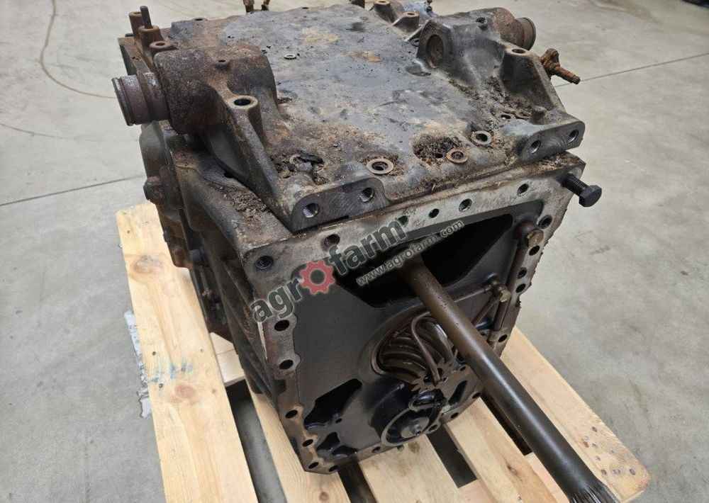 Skrzynia biegów Massey Ferguson 6614, Vario ML130 - Cutie de viteze: Foto 1 Skrzynia biegów Massey Ferguson 6614, Vario ML130 - Cutie de viteze: Foto 1