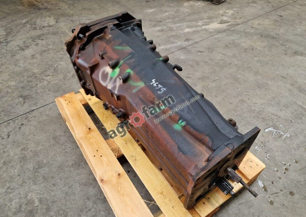 Skrzynia biegów Renault Claas Ares 630 - Cutie de viteze: Foto 3 Skrzynia biegów Renault Claas Ares 630 - Cutie de viteze: Foto 3