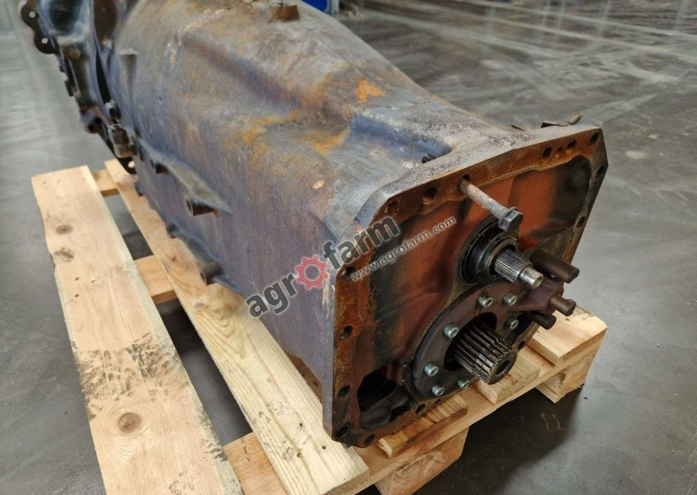 Skrzynia biegów Renault Claas Ares 816 - Cutie de viteze: Foto 2 Skrzynia biegów Renault Claas Ares 816 - Cutie de viteze: Foto 2