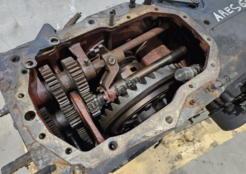 Tylny most Renault Ares 616 851B6 - Cutie de viteze: Foto 2 Tylny most Renault Ares 616 851B6 - Cutie de viteze: Foto 2