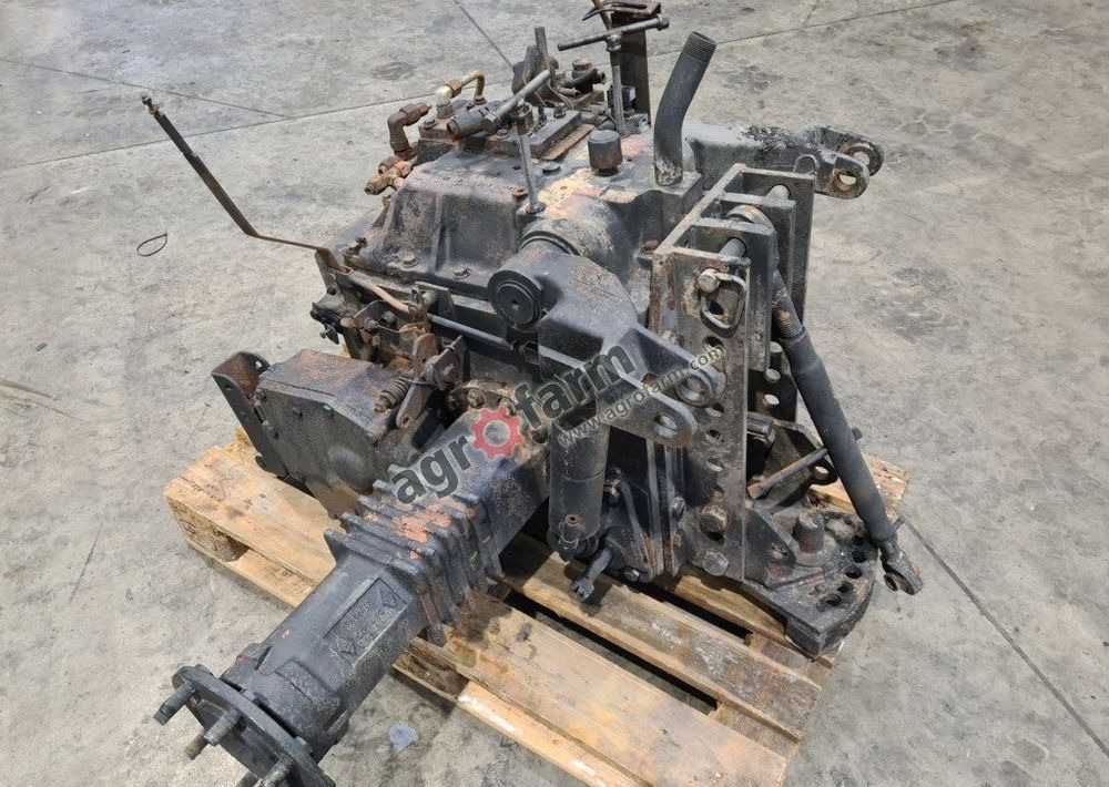 Tylny most Renault Ceres 85 - Cutie de viteze: Foto 3 Tylny most Renault Ceres 85 - Cutie de viteze: Foto 3