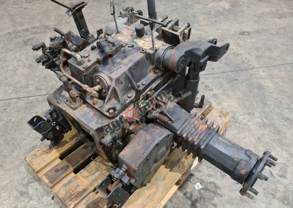 Tylny most Renault Ceres 85 - Cutie de viteze: Foto 2 Tylny most Renault Ceres 85 - Cutie de viteze: Foto 2