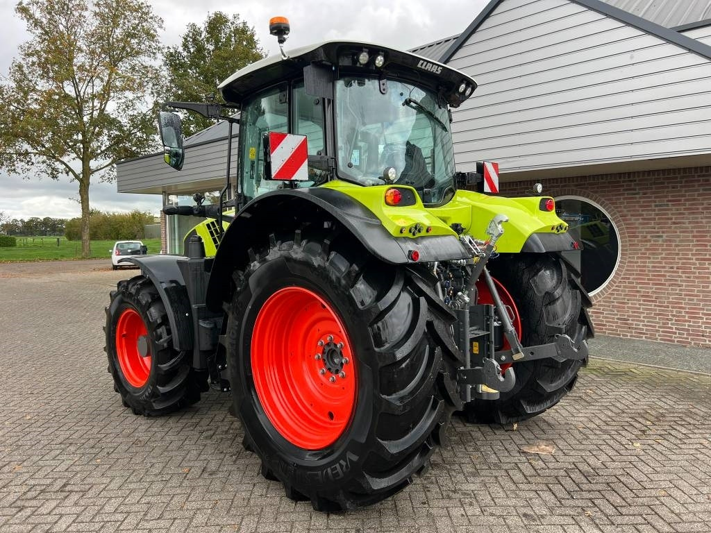 Claas Arion 530 CIS+ - Tractor agricol: Foto 3 Claas Arion 530 CIS+ - Tractor agricol: Foto 3