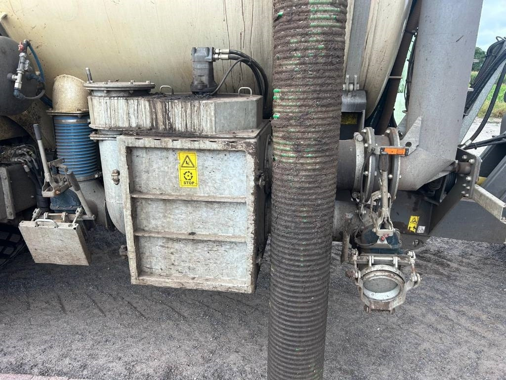 Kaweco Double Twin Shift 16 m3 - Cisternă vidanjă: Foto 5 Kaweco Double Twin Shift 16 m3 - Cisternă vidanjă: Foto 5