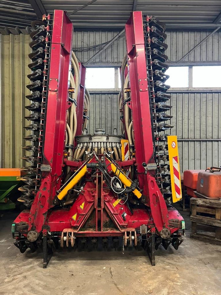 Vredo ZB3-9175 bemester - Maşină de împrăştiat gunoi de grajd: Foto 1 Vredo ZB3-9175 bemester - Maşină de împrăştiat gunoi de grajd: Foto 1