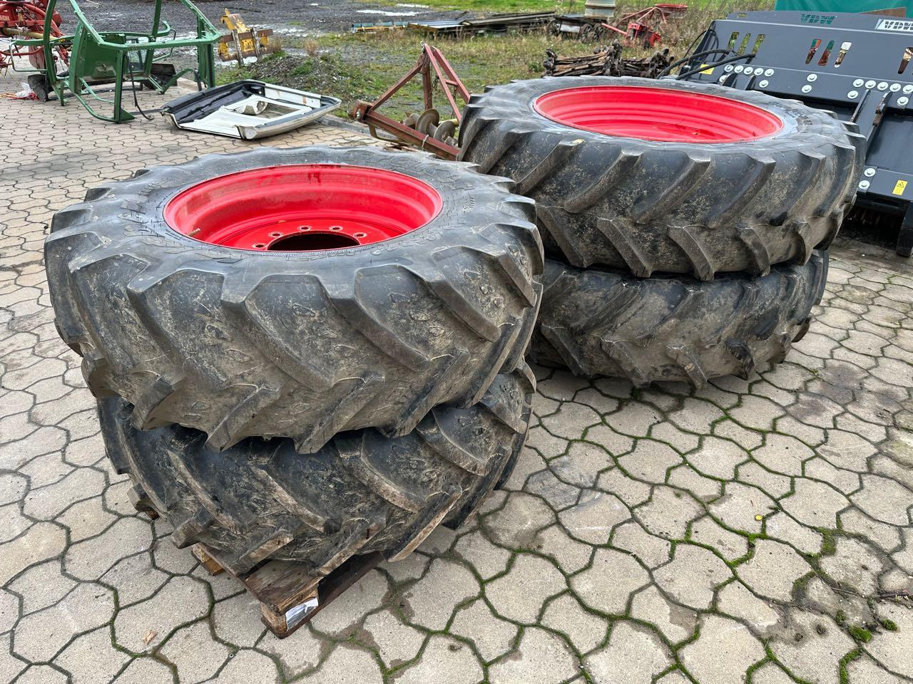Firestone Komplettsatz 420/85 R30 + 460/85 R42 - Anvelopă: Foto 2 Firestone Komplettsatz 420/85 R30 + 460/85 R42 - Anvelopă: Foto 2