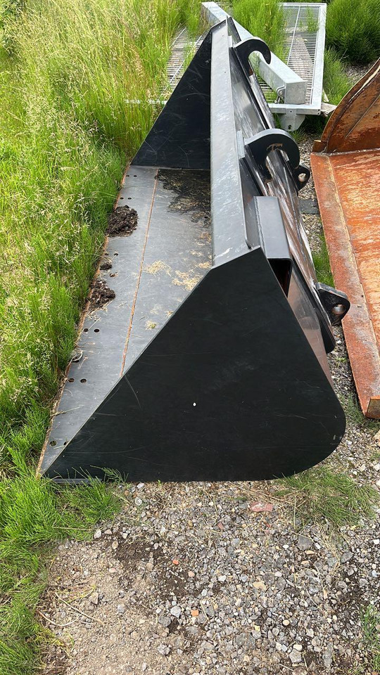 JCB Schaufel - Cupă incărcător: Foto 2 JCB Schaufel - Cupă incărcător: Foto 2