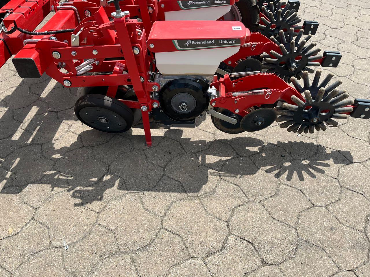 Kverneland Unicorn SD e-drive - Semănătoare de precizie: Foto 3 Kverneland Unicorn SD e-drive - Semănătoare de precizie: Foto 3