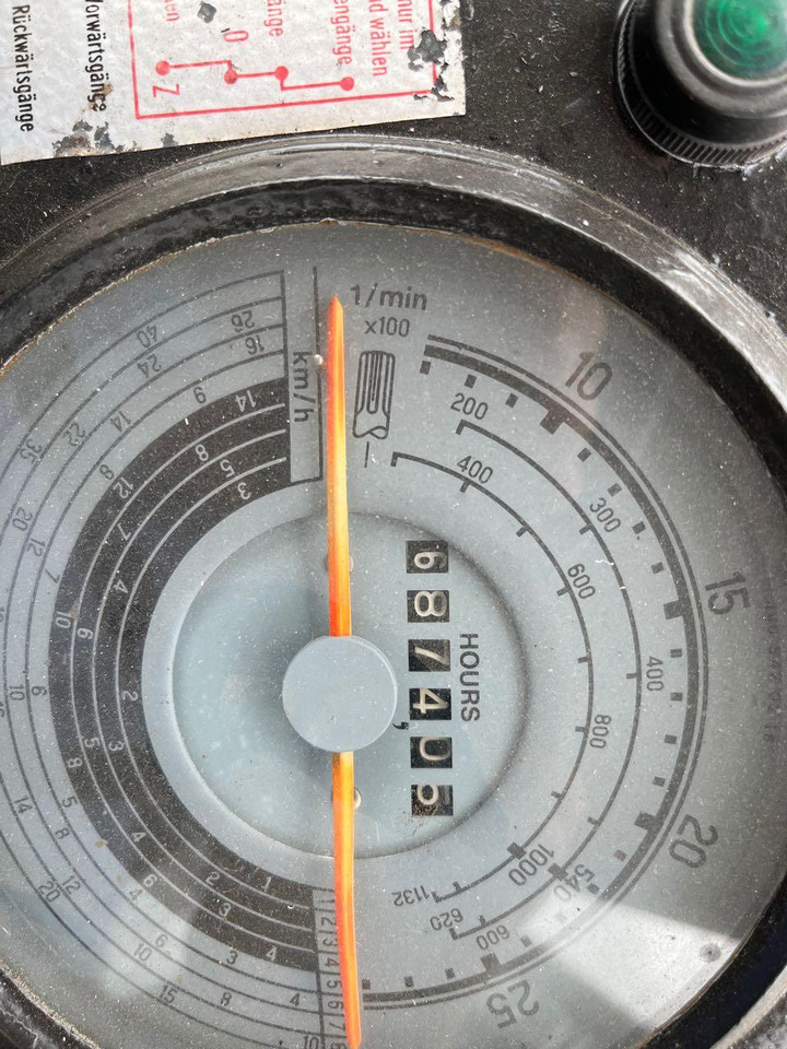 Tractor agricol Mercedes-Benz MB trac 800: Foto 8 Tractor agricol Mercedes-Benz MB trac 800: Foto 8