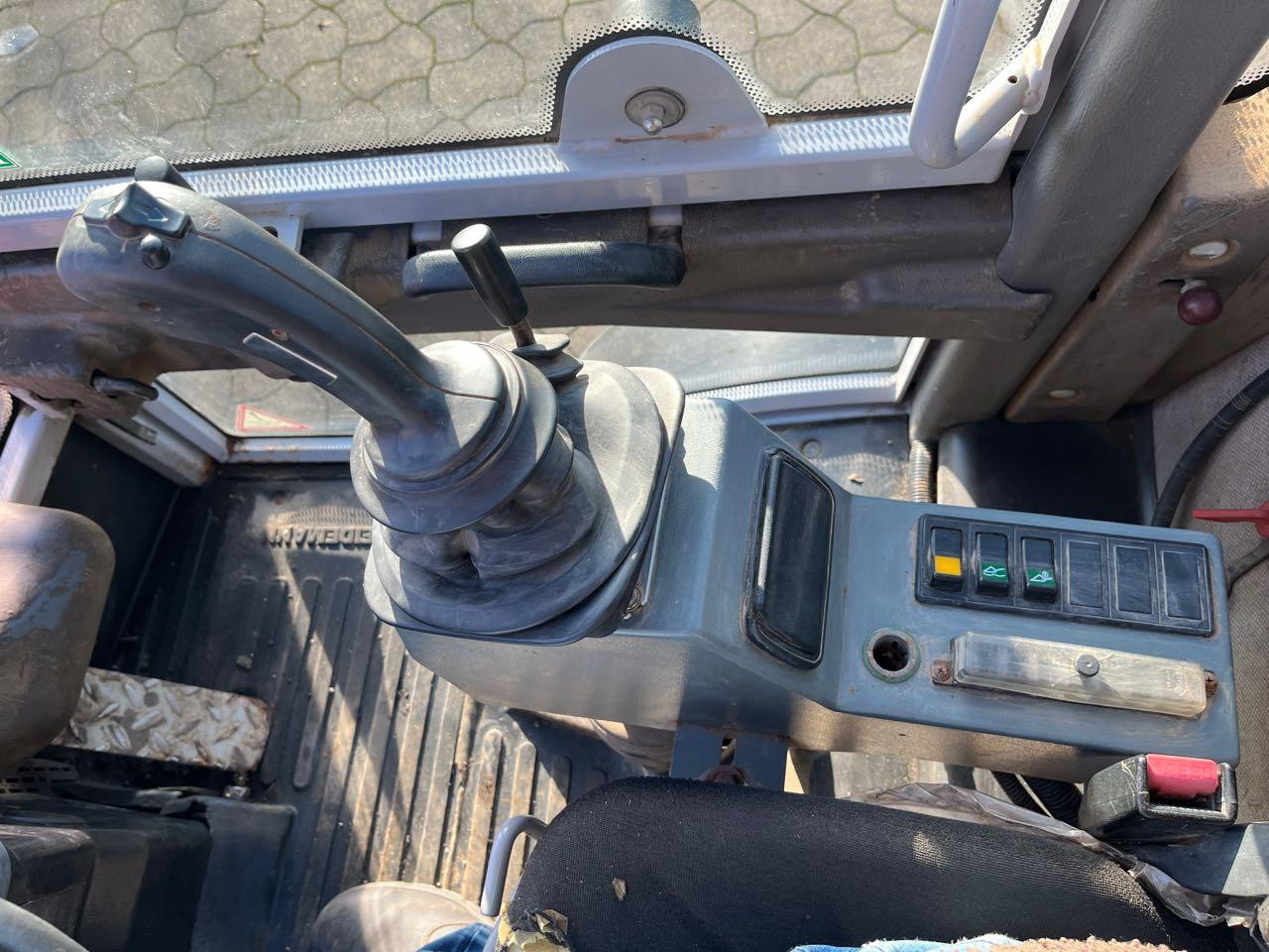 Încărcător frontal pe pneuri Weidemann 3070 CX 80: Foto 6