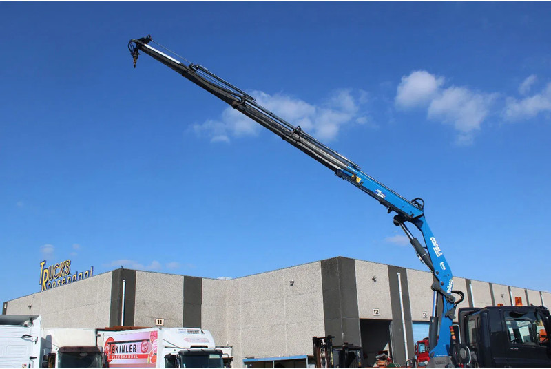 DAF CF 430 + COPMA 24TON/M + REMOTE + 6X2 STEERING + EURO 6 - Camion cu macara: Foto 4 DAF CF 430 + COPMA 24TON/M + REMOTE + 6X2 STEERING + EURO 6 - Camion cu macara: Foto 4