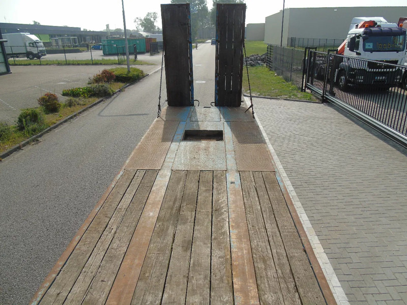 MOL + ramps + 3x axle + steering - Semiremorcă transport auto: Foto 3 MOL + ramps + 3x axle + steering - Semiremorcă transport auto: Foto 3