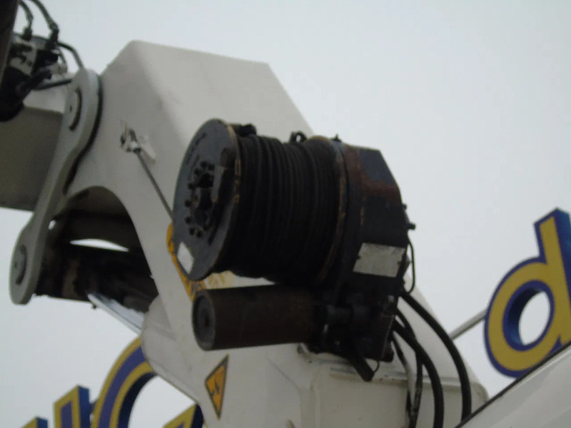 Scania R 520 V8 + PALFINGER 72002 6X + JIB 4X + WINCH + 8X4 + EURO 6 + REMOTE - Camion cu macara: Foto 5 Scania R 520 V8 + PALFINGER 72002 6X + JIB 4X + WINCH + 8X4 + EURO 6 + REMOTE - Camion cu macara: Foto 5