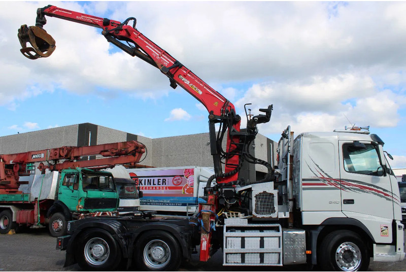 Volvo FH 16.540 + 6x4 EURO 5 + palfinger epsilon 30t/m + MANUAL - Camion cu macara: Foto 4 Volvo FH 16.540 + 6x4 EURO 5 + palfinger epsilon 30t/m + MANUAL - Camion cu macara: Foto 4