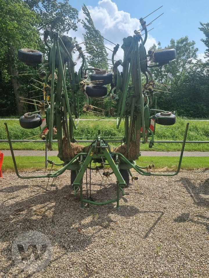 Krone KW 8.82/8 - Maşină de întors fânul: Foto 4 Krone KW 8.82/8 - Maşină de întors fânul: Foto 4