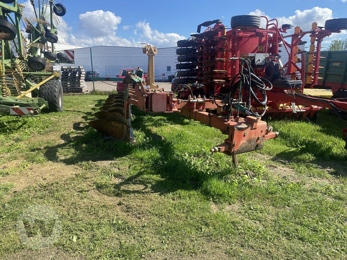 Kverneland BE 100 - Plug: Foto 1 Kverneland BE 100 - Plug: Foto 1