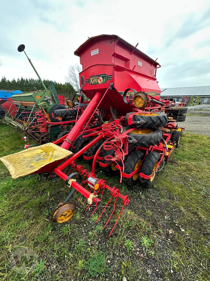 Väderstad Rapid A 400 S - Semănătoare combinată: Foto 3 Väderstad Rapid A 400 S - Semănătoare combinată: Foto 3