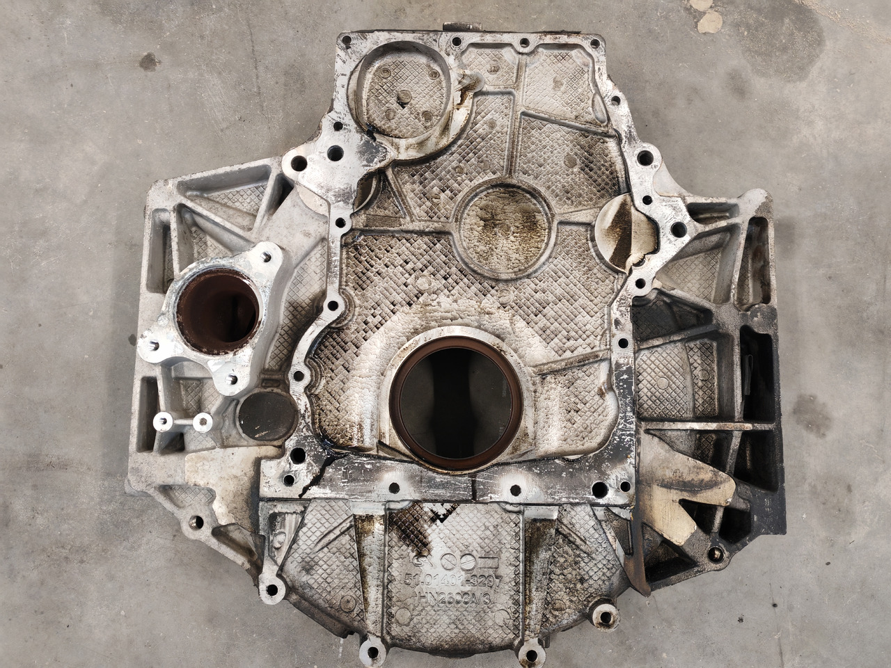 MAN TGS TGX EURO6 / D2676LF / FLYWHEEL HOUSING / 51014013297 - Volant: Foto 4 MAN TGS TGX EURO6 / D2676LF / FLYWHEEL HOUSING / 51014013297 - Volant: Foto 4