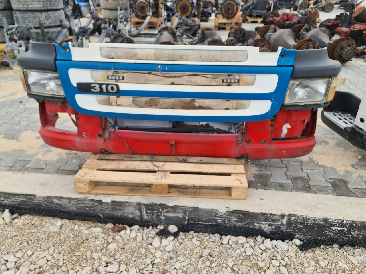 SCANIA P / BUMPER STEPS LAMPS SET / WORLDWIDE DELIVERY - Bară de protecție: Foto 1 SCANIA P / BUMPER STEPS LAMPS SET / WORLDWIDE DELIVERY - Bară de protecție: Foto 1